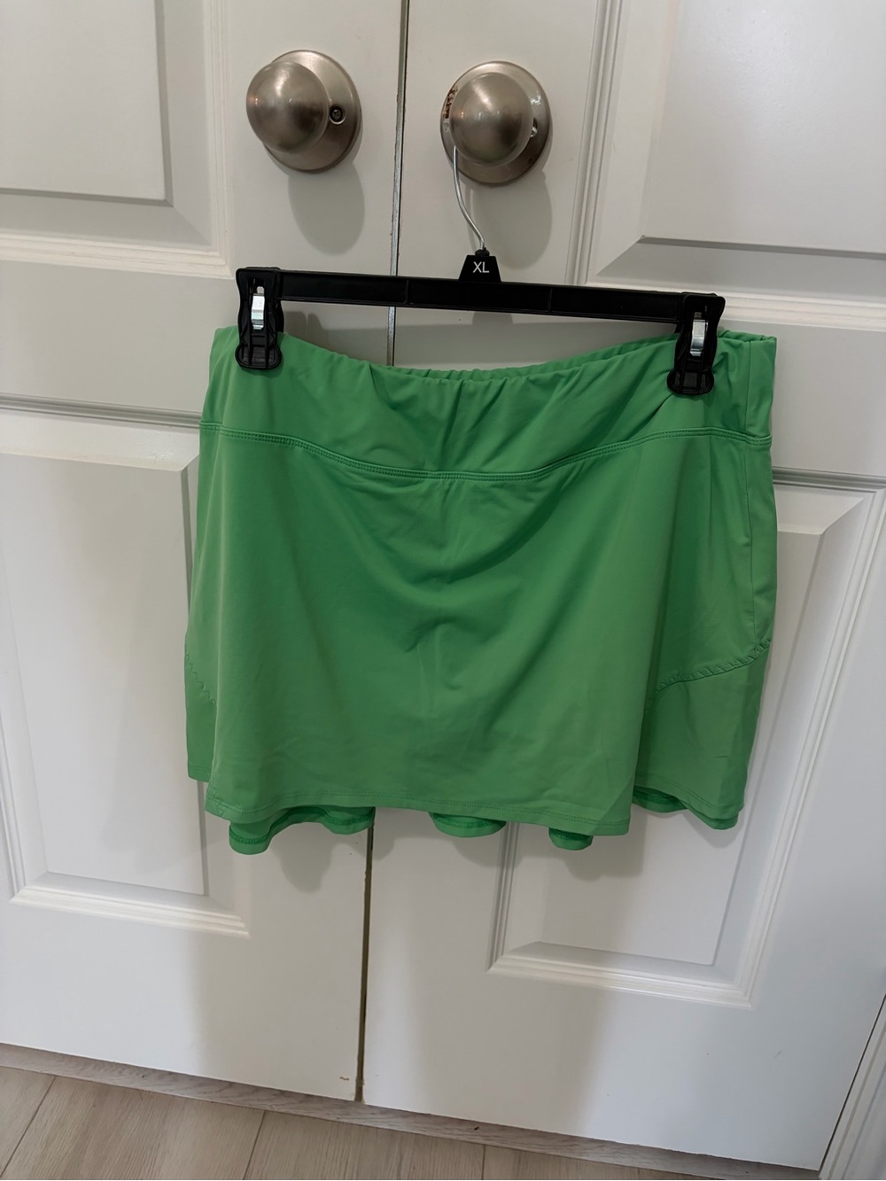 Lija Green Athletic Skirt with Built-In Support